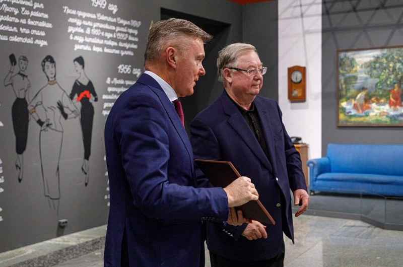 Президент ФНП Константин Корсик награжден почетной грамотой Ассоциации юристов России